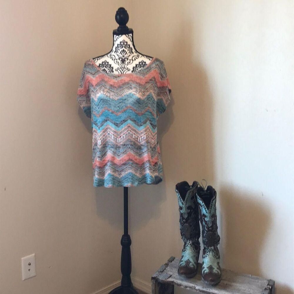 Absolutely Famous" brand women's top featuring a multicolor chevron pattern